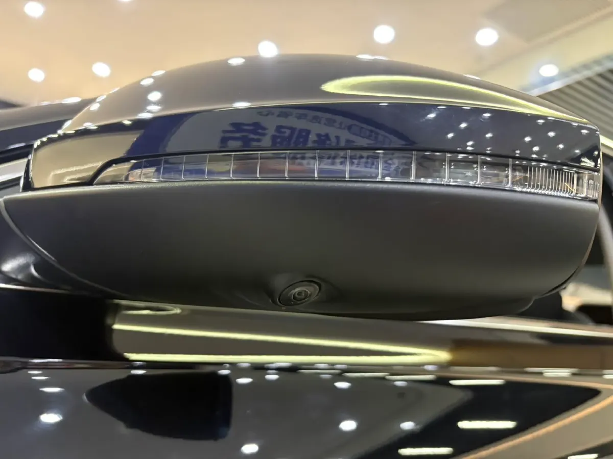 2024 Volkswagen Passat 2.0T 220HP L4 7DCT,autocango,china used car exporter,china ev exporter,chinese used car exporter,chinese used ev exporter