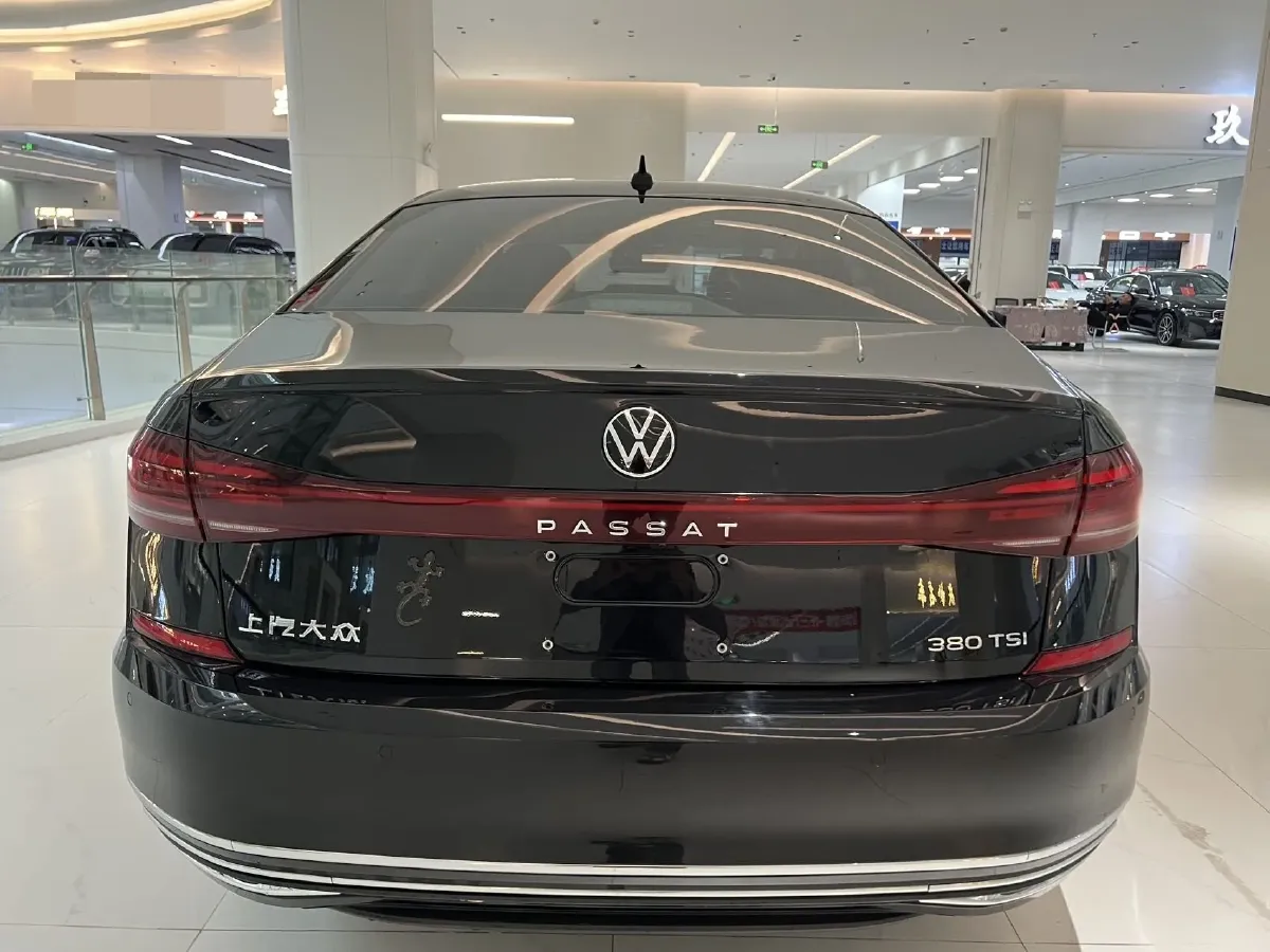 2024 Volkswagen Passat 2.0T 220HP L4 7DCT,autocango,china used car exporter,china ev exporter,chinese used car exporter,chinese used ev exporter