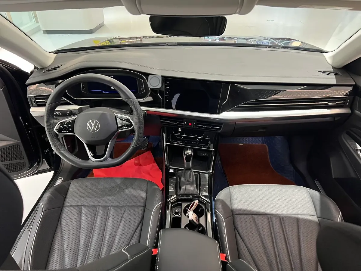 2024 Volkswagen Passat 2.0T 220HP L4 7DCT,autocango,china used car exporter,china ev exporter,chinese used car exporter,chinese used ev exporter