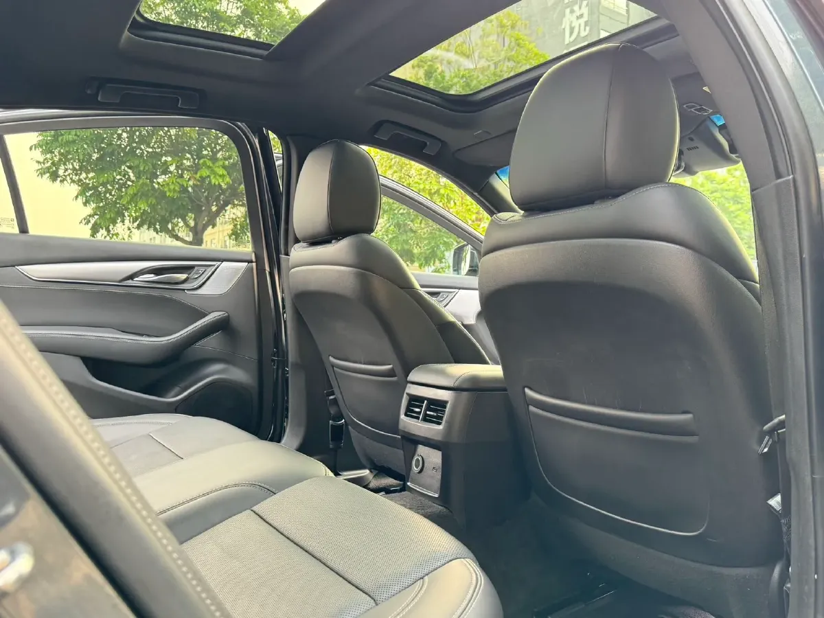 2021 Cadillac CT5 2.0T 237HP L4 10AT,autocango,china used car exporter,china ev exporter,chinese used car exporter,chinese used ev exporter