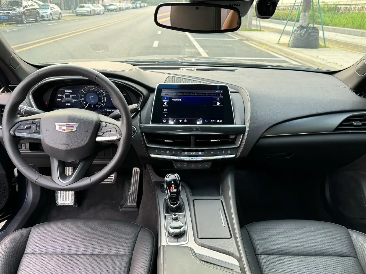 2021 Cadillac CT5 2.0T 237HP L4 10AT,autocango,china used car exporter,china ev exporter,chinese used car exporter,chinese used ev exporter