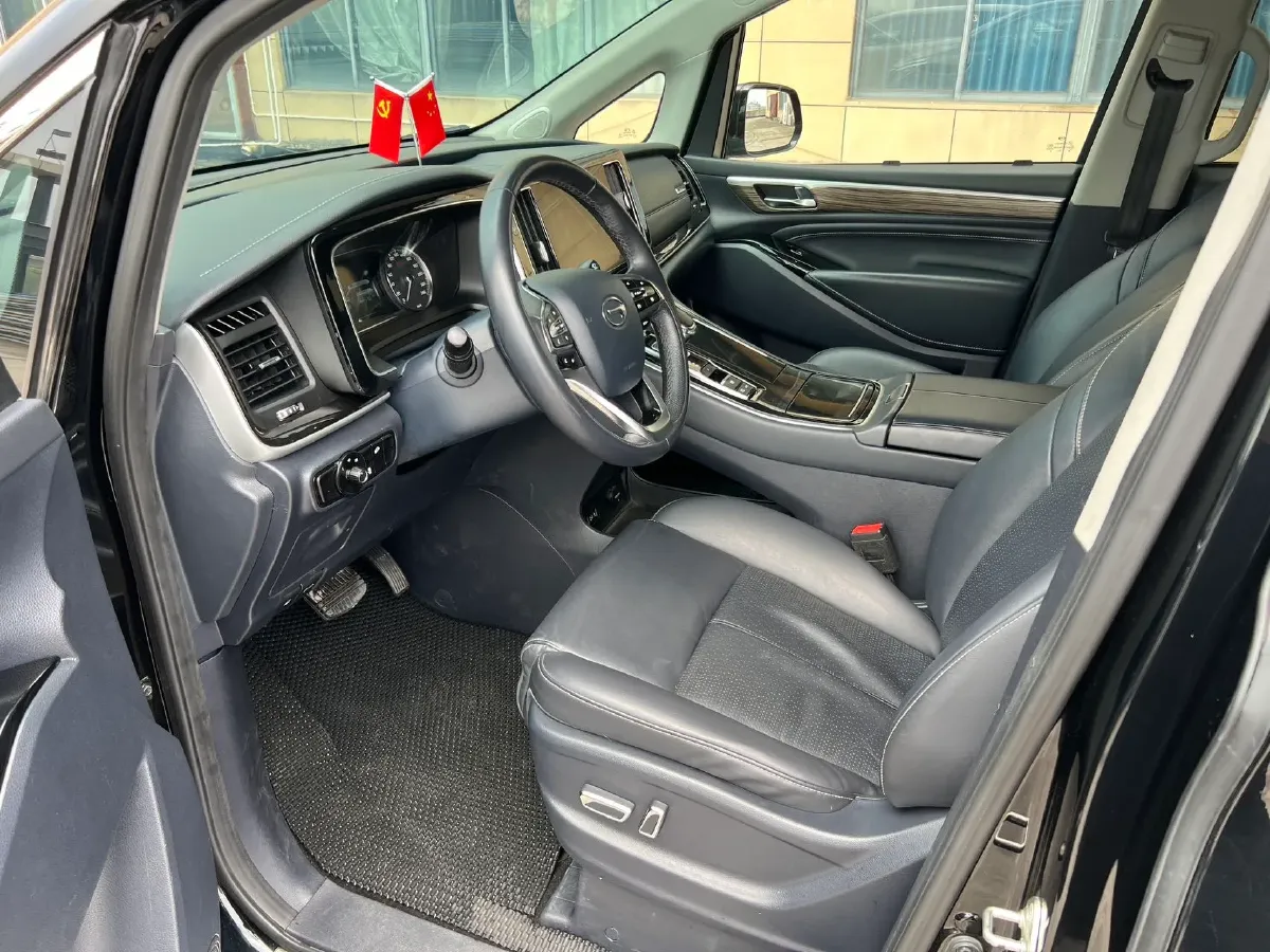 2021 GAC Trumpchi M8 2.0T 252HP L4 8AT,autocango,china used car exporter,china ev exporter,chinese used car exporter,chinese used ev exporter