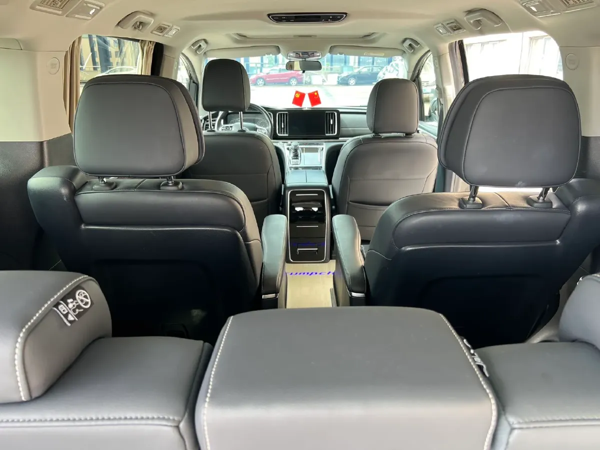 2021 GAC Trumpchi M8 2.0T 252HP L4 8AT,autocango,china used car exporter,china ev exporter,chinese used car exporter,chinese used ev exporter