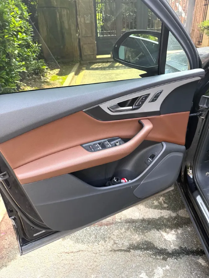 2019 Audi Q7 2.0T 252HP L4 8AT,autocango,china used car exporter,china ev exporter,chinese used car exporter,chinese used ev exporter