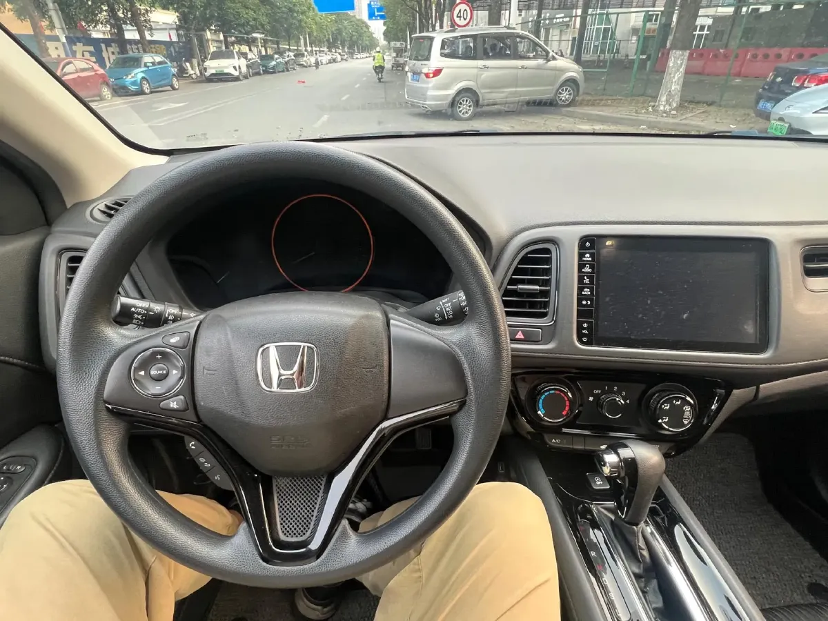 2020 Honda Vezel 1.5L 131HP L4 CVT,autocango,china used car exporter,china ev exporter,chinese used car exporter,chinese used ev exporter