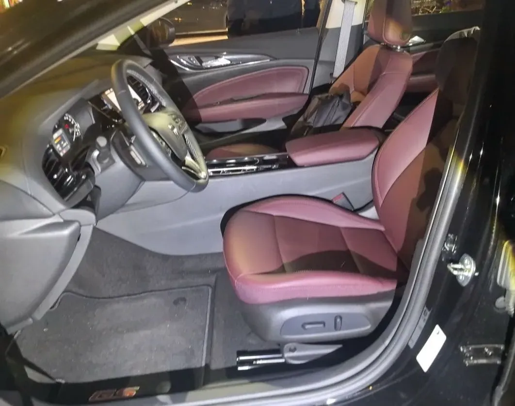 2025 Buick Regal 1.5T 169HP L4 9AT,autocango,china used car exporter,china ev exporter,chinese used car exporter,chinese used ev exporter