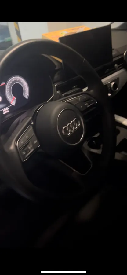 2022 Audi A4L 2.0T 190HP L4 7DCT,autocango,china used car exporter,china ev exporter,chinese used car exporter,chinese used ev exporter