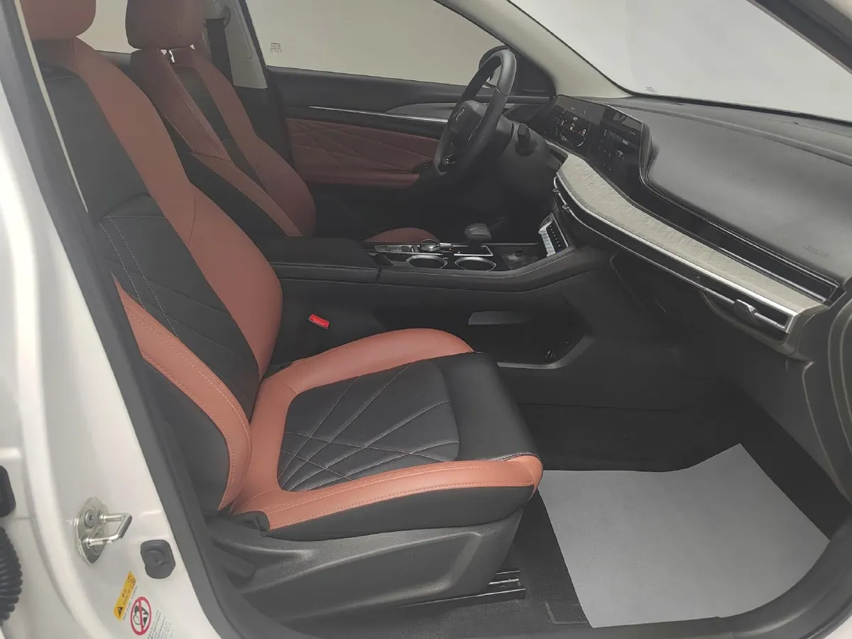 2023 ChangAn Eado 1.4T 160HP L4 7DCT,autocango,china used car exporter,china ev exporter,chinese used car exporter,chinese used ev exporter