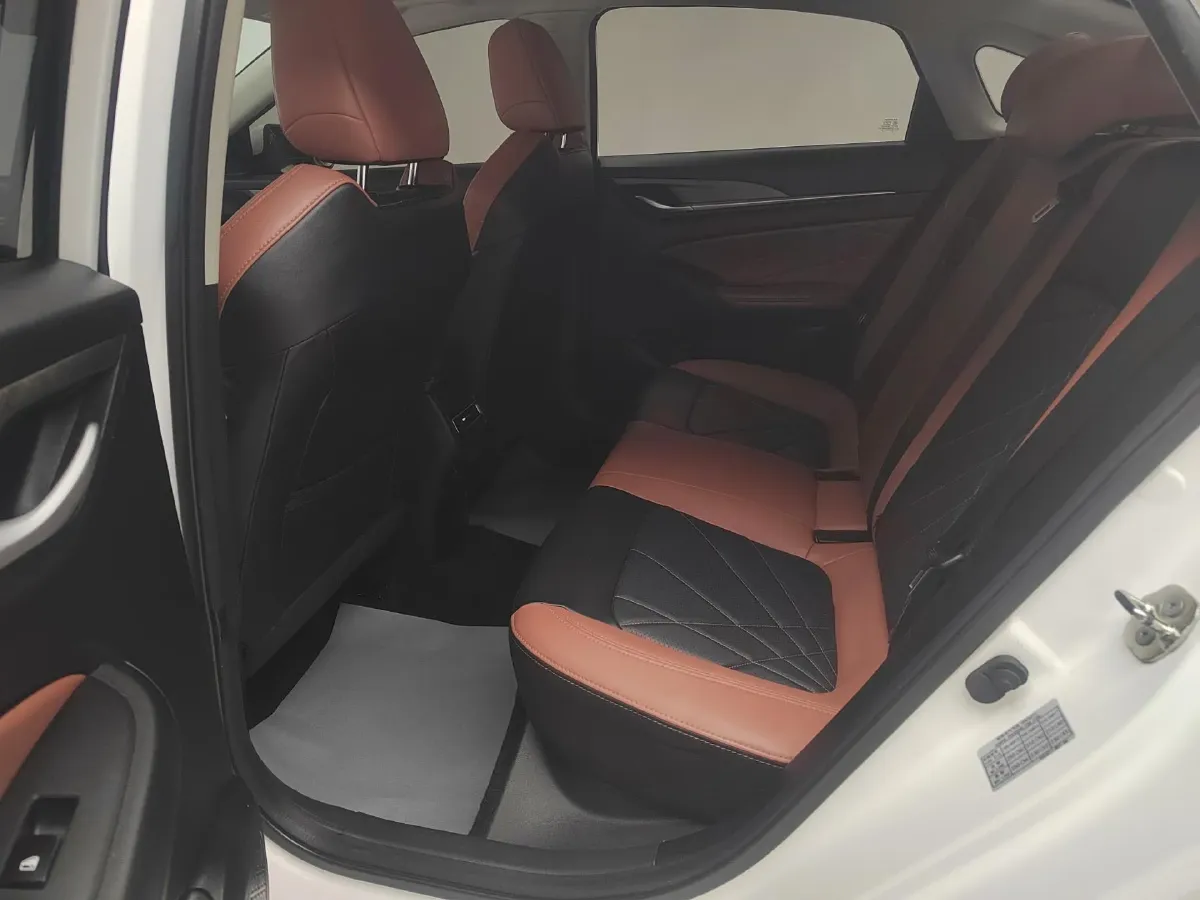 2023 ChangAn Eado 1.4T 160HP L4 7DCT,autocango,china used car exporter,china ev exporter,chinese used car exporter,chinese used ev exporter