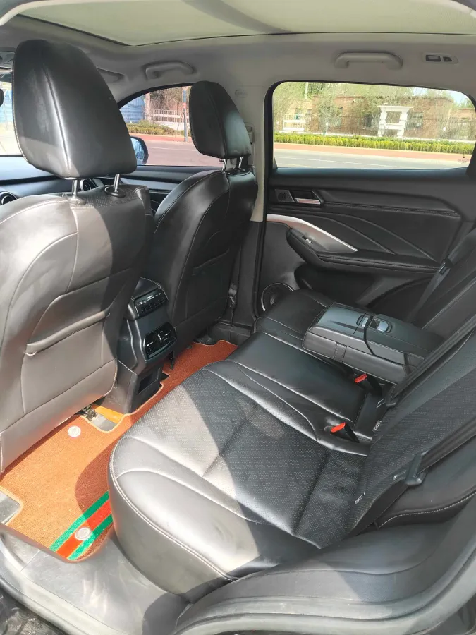 2018 WEY VV6 2.0T 197HP L4 7DCT,autocango,china used car exporter,china ev exporter,chinese used car exporter,chinese used ev exporter