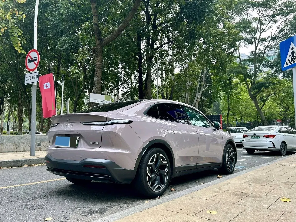 2024 ONVO L60 BEV 60KWH,autocango,china used car exporter,china ev exporter,chinese used car exporter,chinese used ev exporter