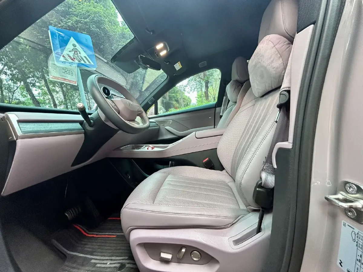 2024 ONVO L60 BEV 60KWH,autocango,china used car exporter,china ev exporter,chinese used car exporter,chinese used ev exporter