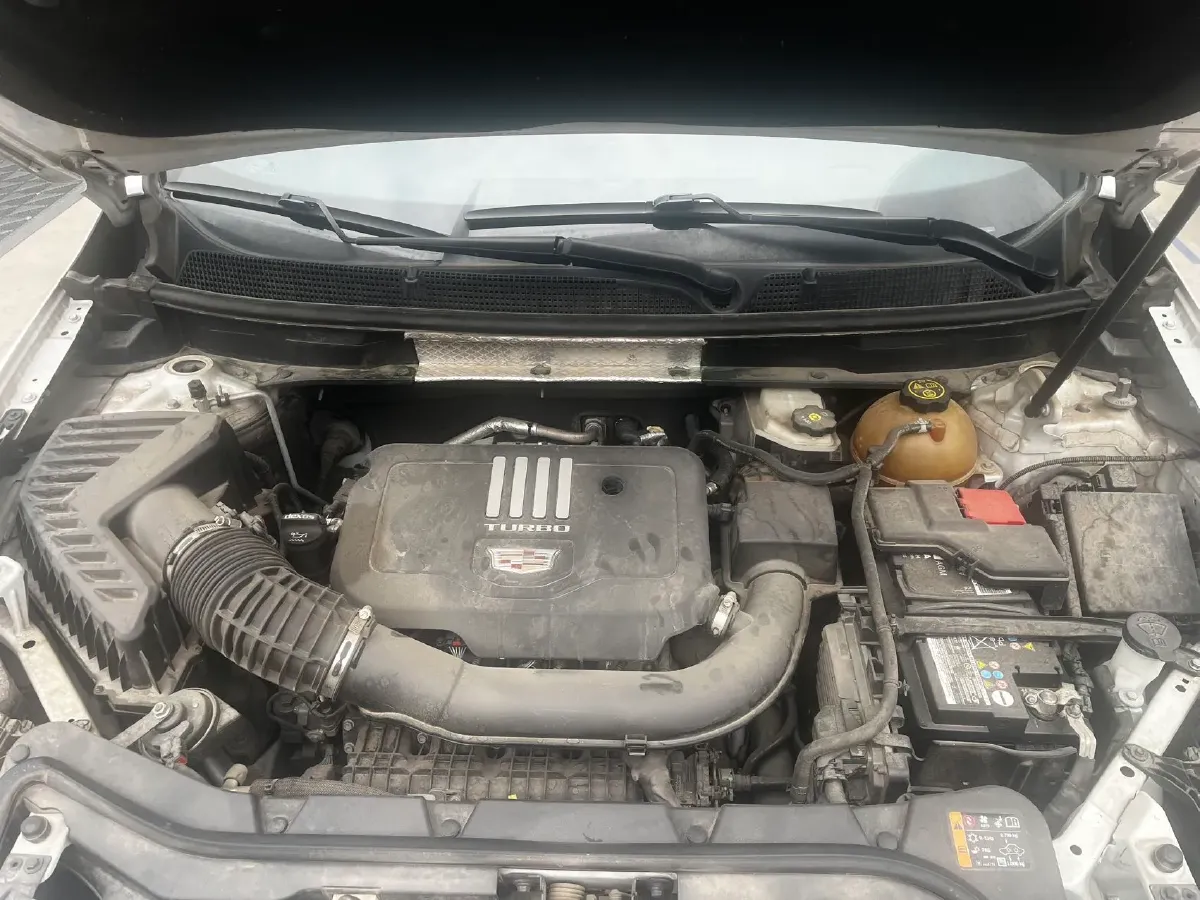 2020 Cadillac XT5 2.0T 237HP L4 9AT,autocango,china used car exporter,china ev exporter,chinese used car exporter,chinese used ev exporter