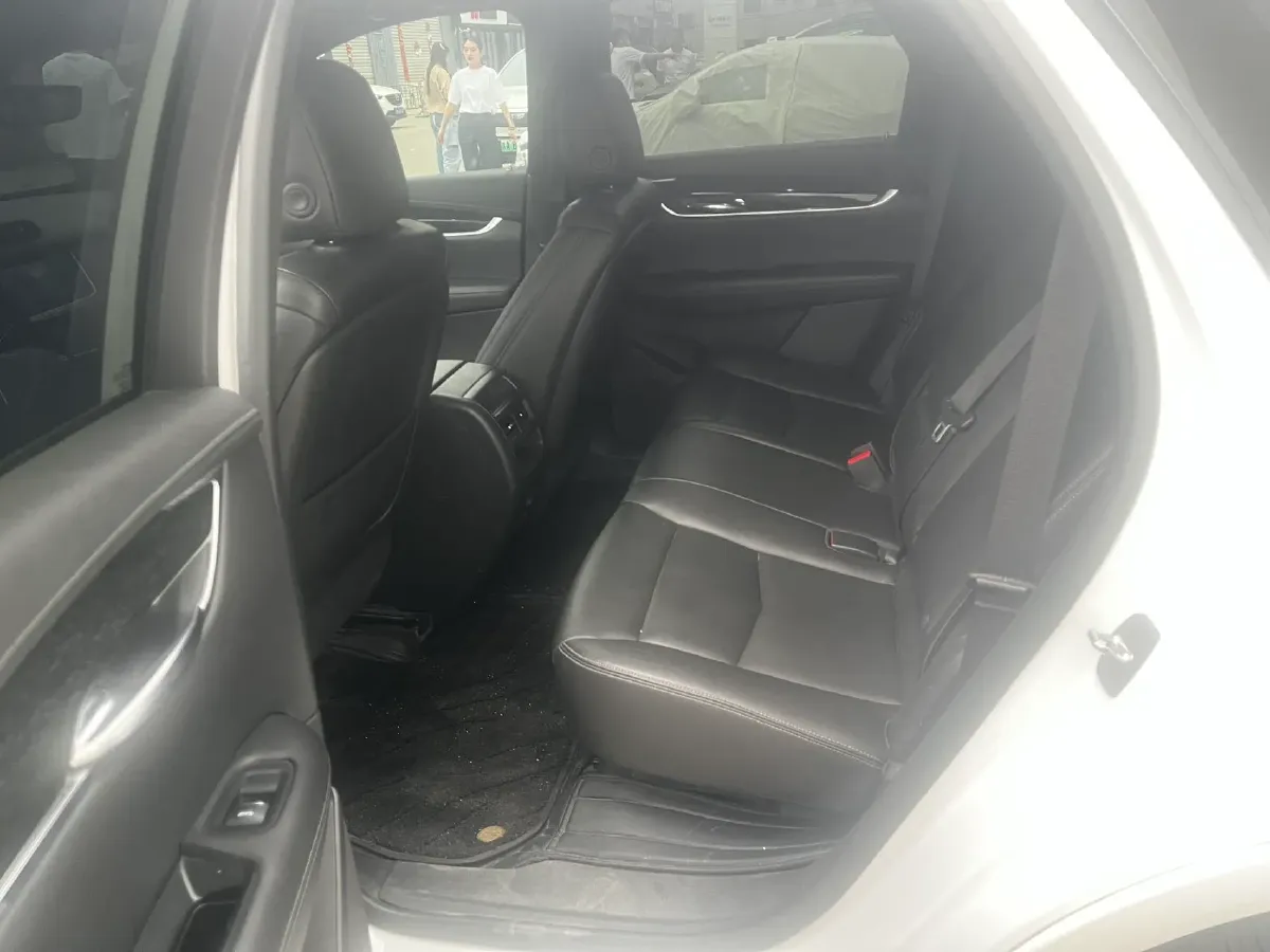 2020 Cadillac XT5 2.0T 237HP L4 9AT,autocango,china used car exporter,china ev exporter,chinese used car exporter,chinese used ev exporter