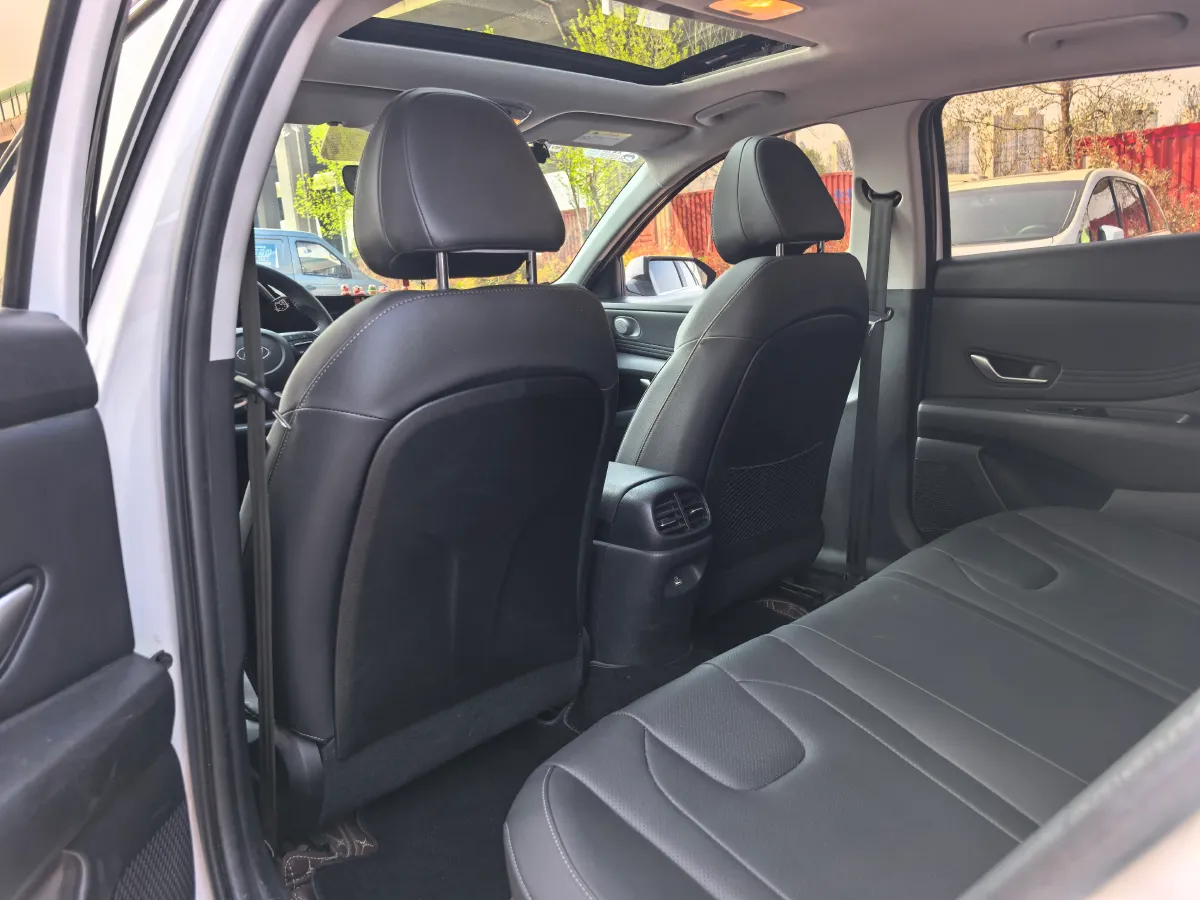 2021 Hyundai Elantra 1.5L 115HP L4 CVT,autocango,china used car exporter,china ev exporter,chinese used car exporter,chinese used ev exporter