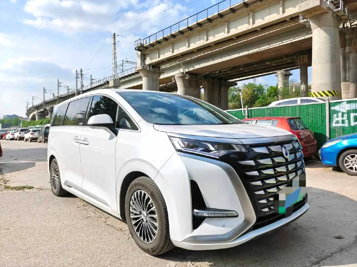 2022 Mercedes-Benz GLC Class 2.0T 197HP L4 9AT,autocango,china used car exporter,china ev exporter,chinese used car exporter,chinese used ev exporter