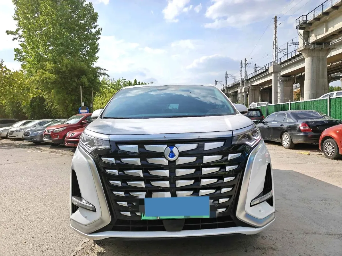 2022 Mercedes-Benz GLC Class 2.0T 197HP L4 9AT,autocango,china used car exporter,china ev exporter,chinese used car exporter,chinese used ev exporter