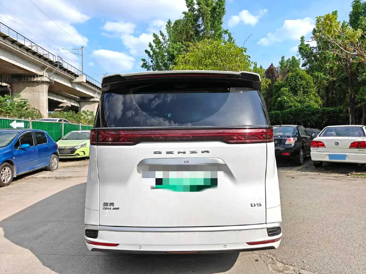 2022 Mercedes-Benz GLC Class 2.0T 197HP L4 9AT,autocango,china used car exporter,china ev exporter,chinese used car exporter,chinese used ev exporter