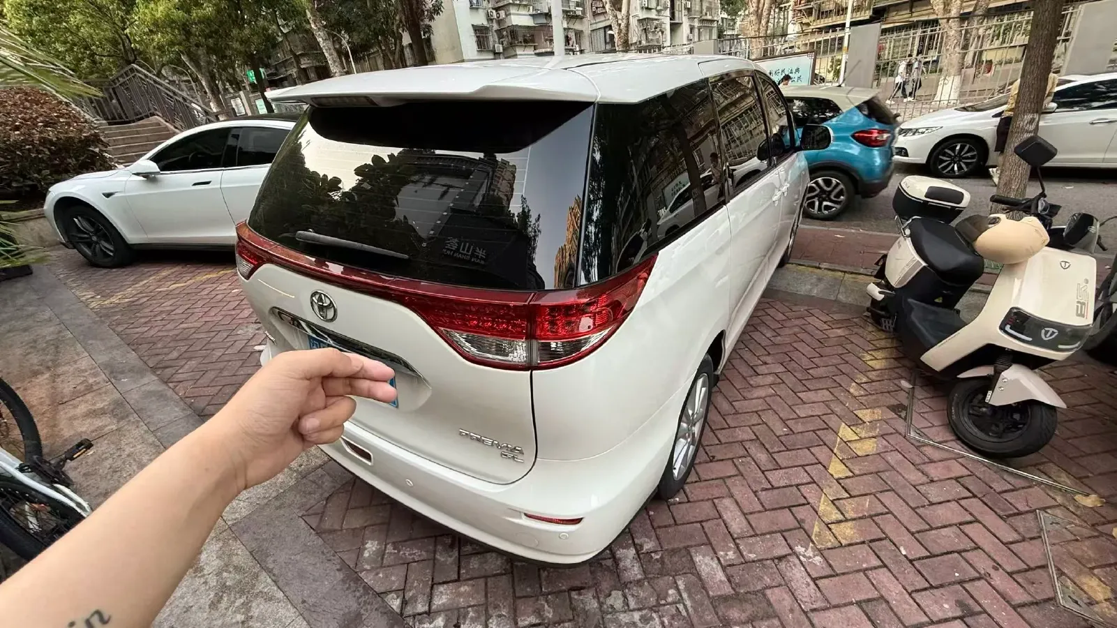 2012 Toyota Previa 2.4L 170HP L4 CVT,autocango,china used car exporter,china ev exporter,chinese used car exporter,chinese used ev exporter