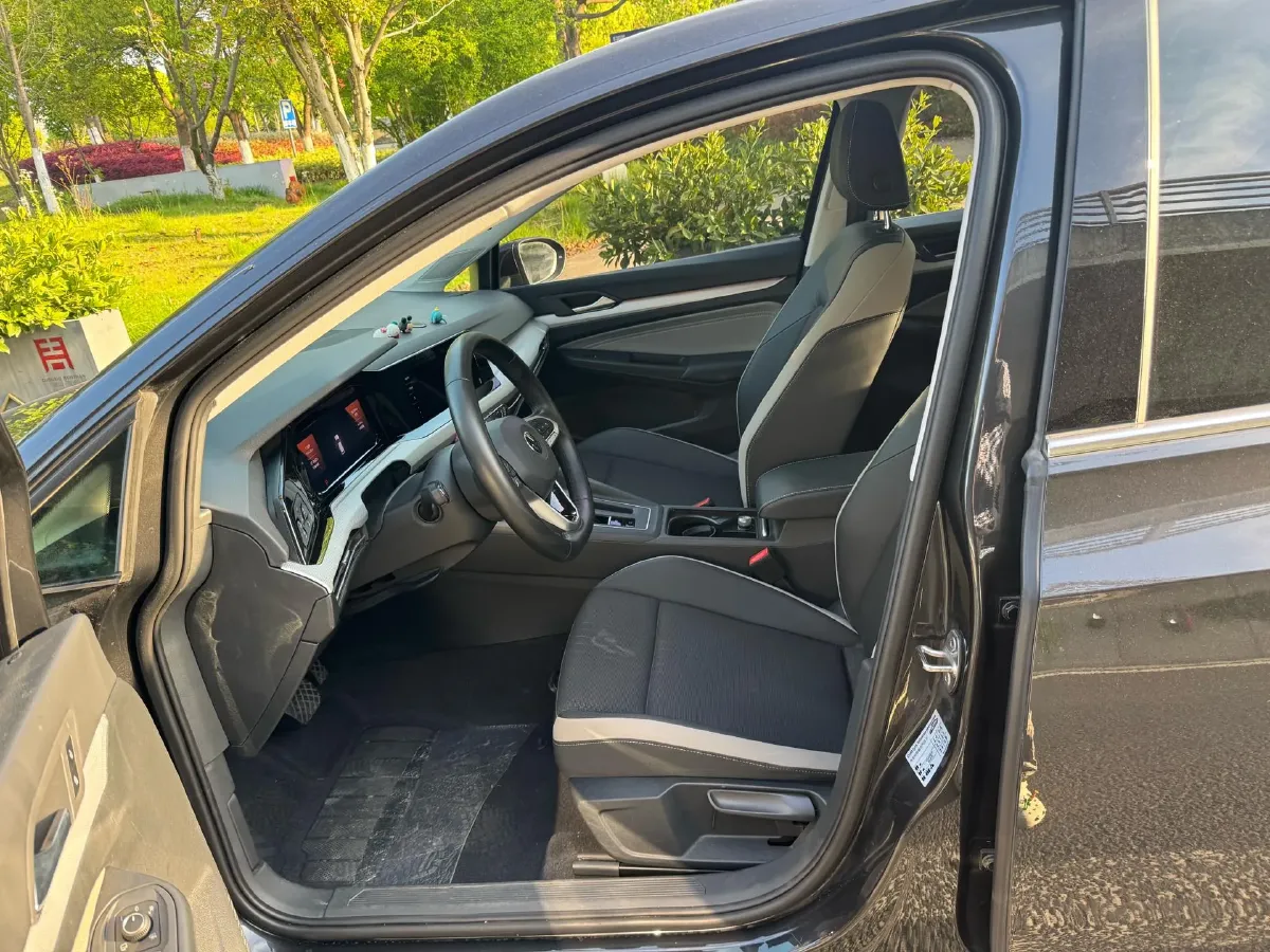 2021 Volkswagen Golf 1.4T 150HP L4 7DCT,autocango,china used car exporter,china ev exporter,chinese used car exporter,chinese used ev exporter