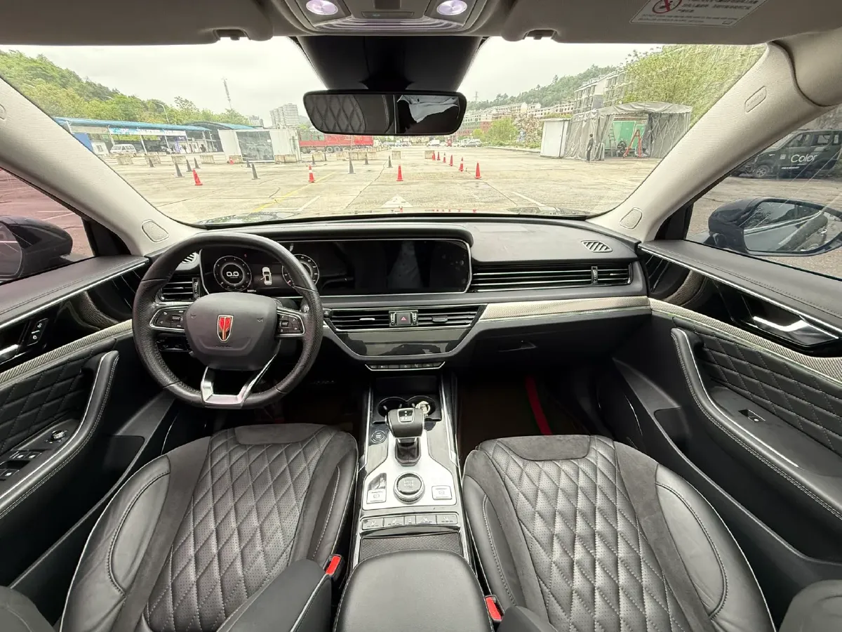 2019 HongQi HS5 2.0T 224HP L4 6AT,autocango,china used car exporter,china ev exporter,chinese used car exporter,chinese used ev exporter