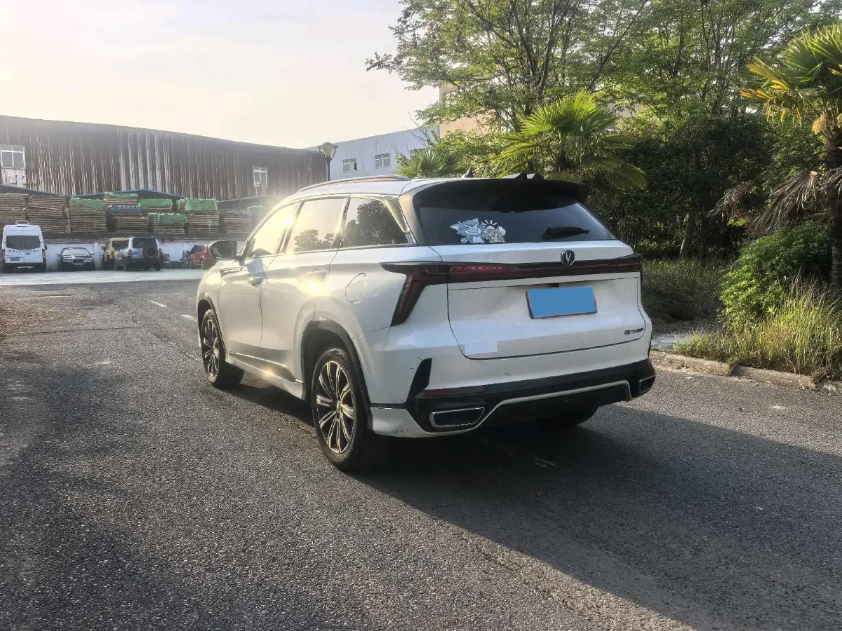 2024 ChangAn CS75 Plus 1.5T 188HP L4 8AT,autocango,china used car exporter,china ev exporter,chinese used car exporter,chinese used ev exporter