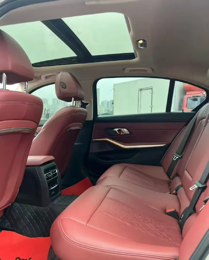 2023 BMW 3 Series 2.0T 156HP L4 8AT,autocango,china used car exporter,china ev exporter,chinese used car exporter,chinese used ev exporter