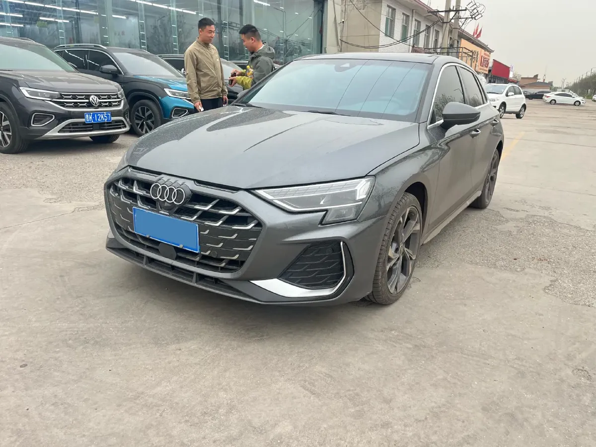 2025 Audi A3 1.5T 160HP L4 7DCT,autocango,china used car exporter,china ev exporter,chinese used car exporter,chinese used ev exporter