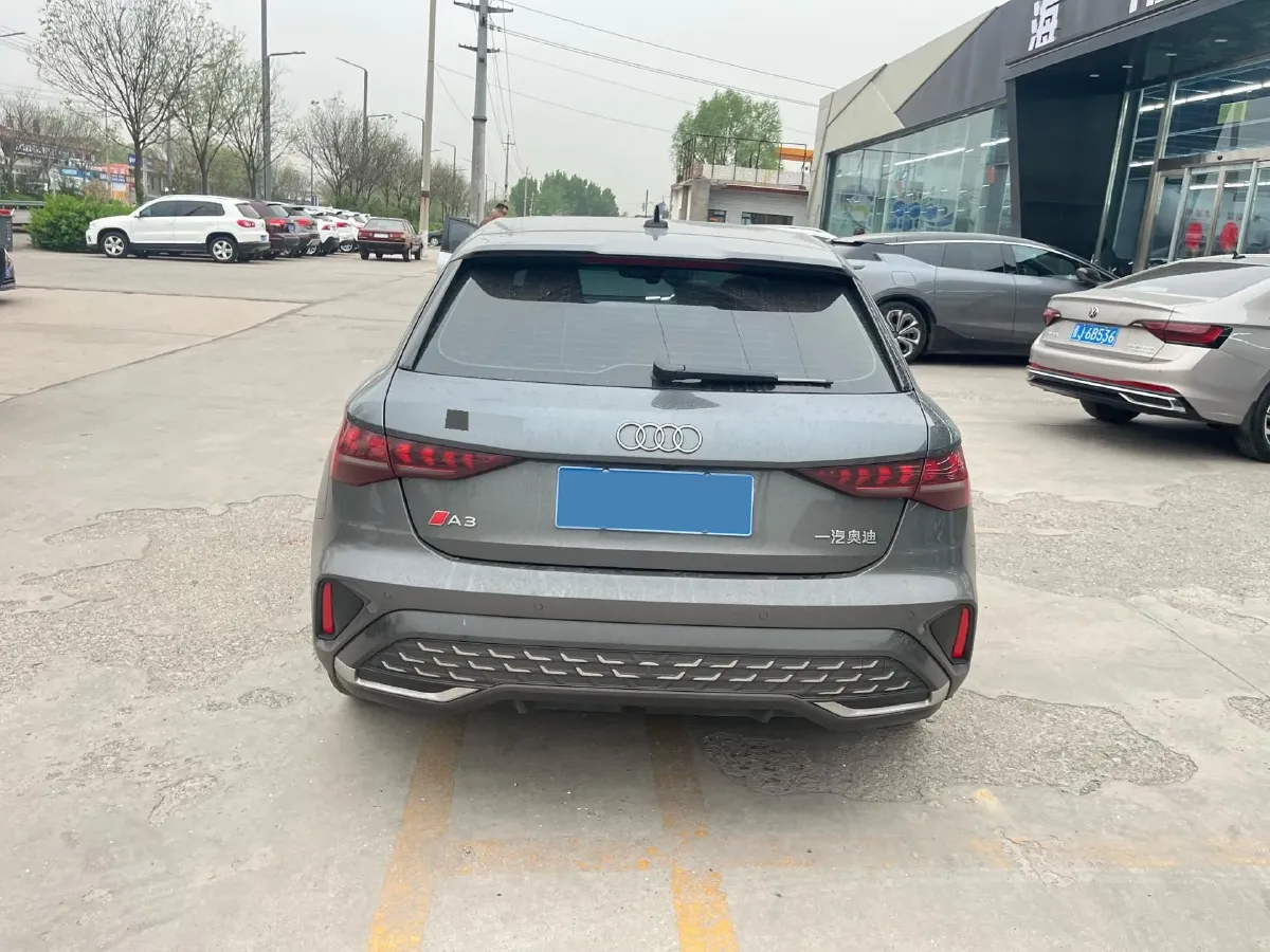 2025 Audi A3 1.5T 160HP L4 7DCT,autocango,china used car exporter,china ev exporter,chinese used car exporter,chinese used ev exporter