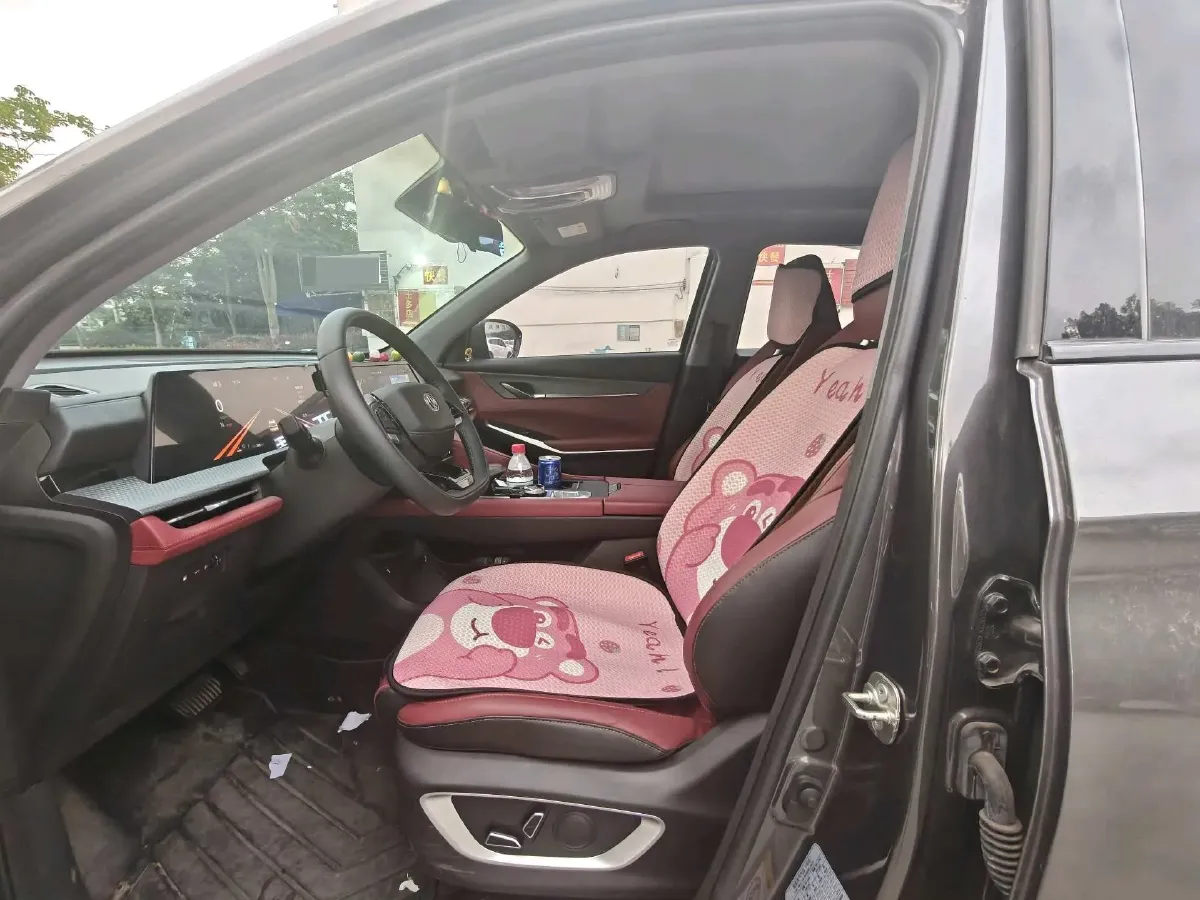 2022 ChangAn CS75 Plus 1.5T 188HP L4 8AT,autocango,china used car exporter,china ev exporter,chinese used car exporter,chinese used ev exporter