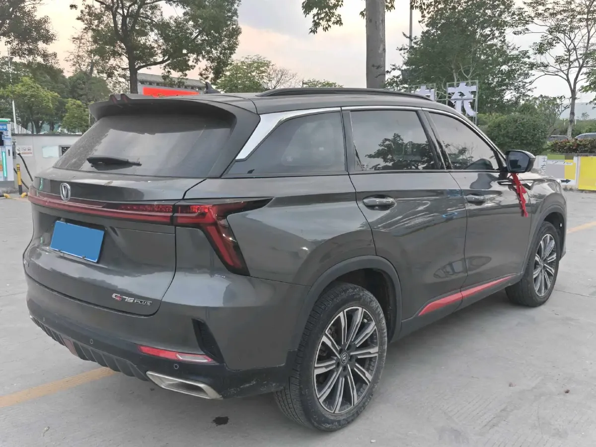 2022 ChangAn CS75 Plus 1.5T 188HP L4 8AT,autocango,china used car exporter,china ev exporter,chinese used car exporter,chinese used ev exporter
