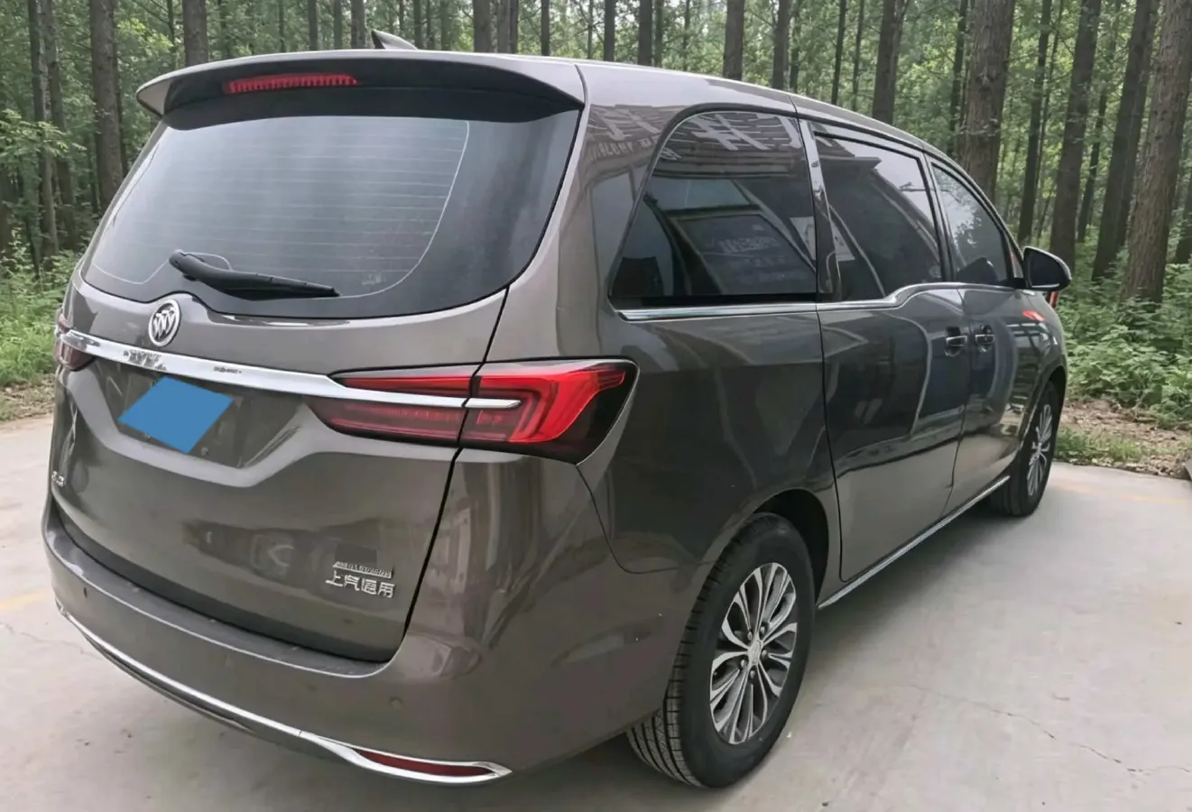 2023 Buick GL8 2.0T 237HP L4 9AT,autocango,china used car exporter,china ev exporter,chinese used car exporter,chinese used ev exporter