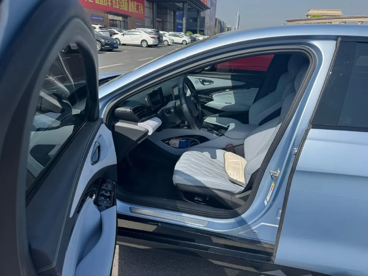 2022 MAXUS DaJia 5 BEV 70KWH,autocango,china used car exporter,china ev exporter,chinese used car exporter,chinese used ev exporter