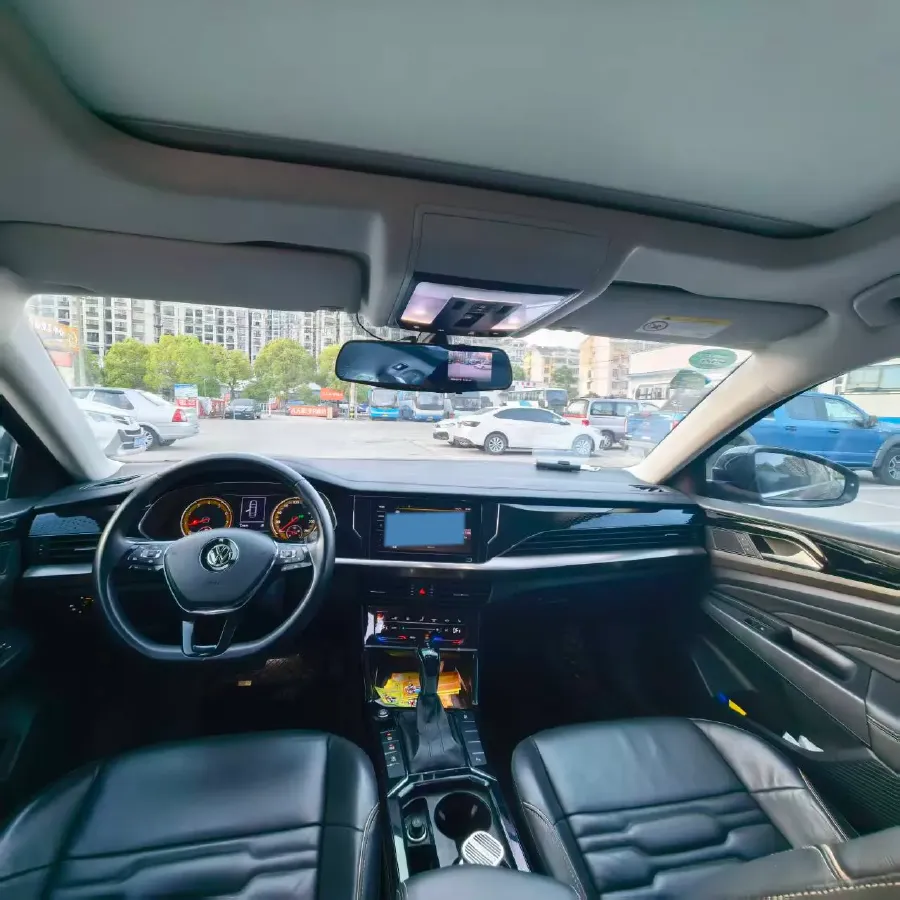 2020 Volkswagen Passat 2.0T 186HP L4 7DCT,autocango,china used car exporter,china ev exporter,chinese used car exporter,chinese used ev exporter