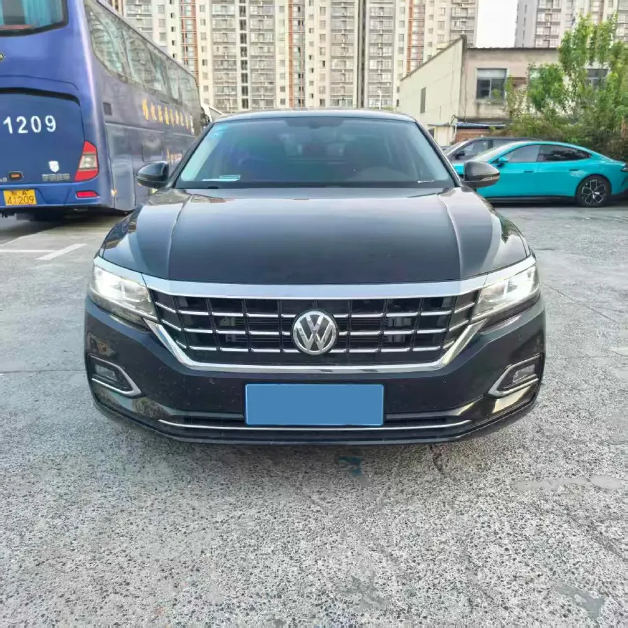 2020 Volkswagen Passat 2.0T 186HP L4 7DCT,autocango,china used car exporter,china ev exporter,chinese used car exporter,chinese used ev exporter