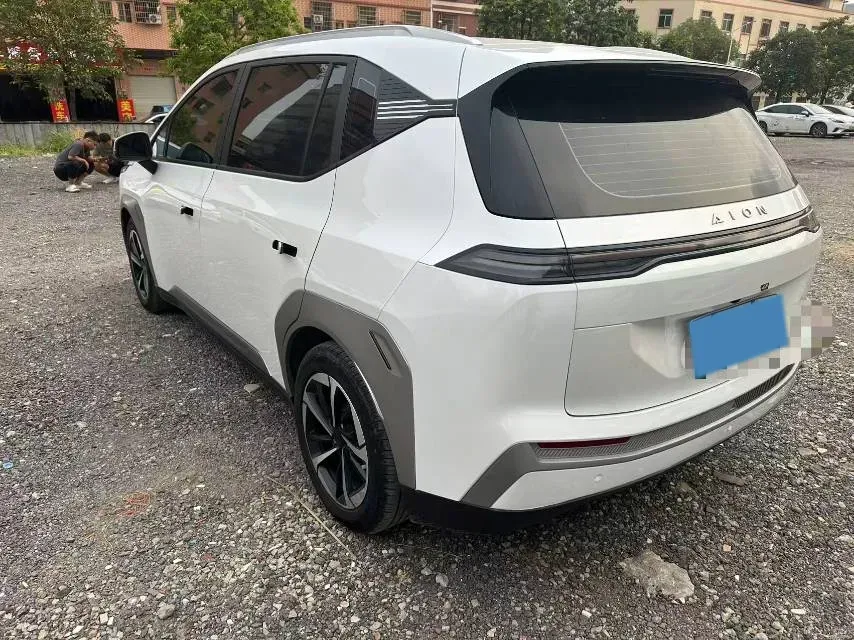2024 Leapmotor C11 1.5L 95HP L4 REEV 43.74KWH,autocango,china used car exporter,china ev exporter,chinese used car exporter,chinese used ev exporter
