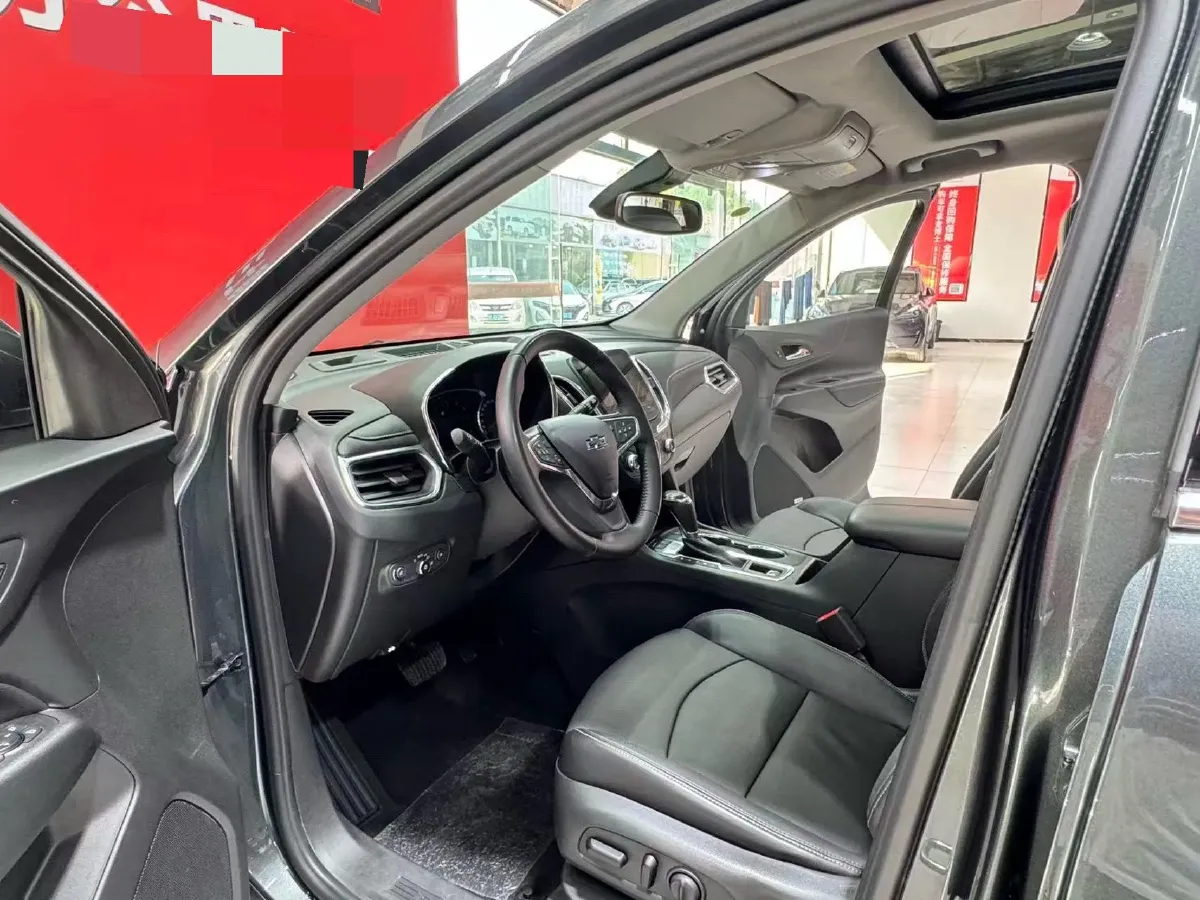 2018 Chevrolet Equinox 2.0T 260HP L4 9AT,autocango,china used car exporter,china ev exporter,chinese used car exporter,chinese used ev exporter