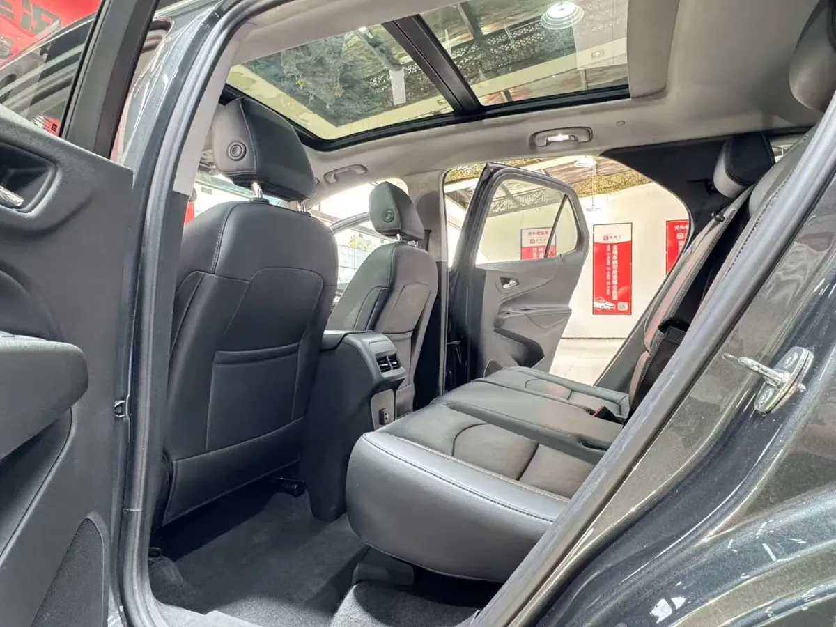 2018 Chevrolet Equinox 2.0T 260HP L4 9AT,autocango,china used car exporter,china ev exporter,chinese used car exporter,chinese used ev exporter