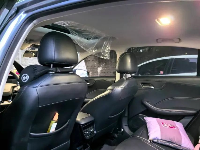 2023 Roewe i5 1.5L 129HP L4 5MT,autocango,china used car exporter,china ev exporter,chinese used car exporter,chinese used ev exporter