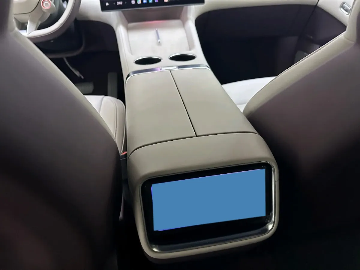 2025 MI YU7 BEV 101.7KWH,autocango,china used car exporter,china ev exporter,chinese used car exporter,chinese used ev exporter