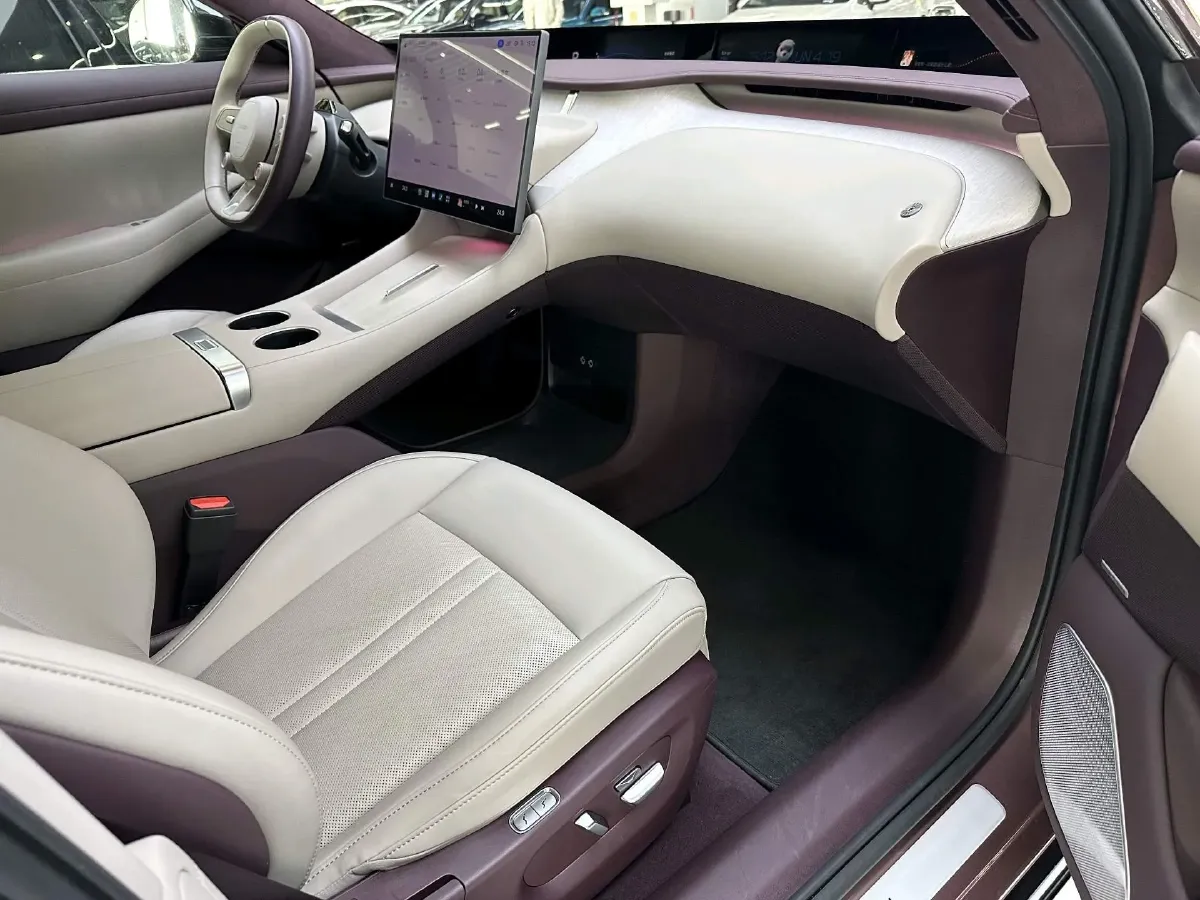 2025 MI YU7 BEV 101.7KWH,autocango,china used car exporter,china ev exporter,chinese used car exporter,chinese used ev exporter