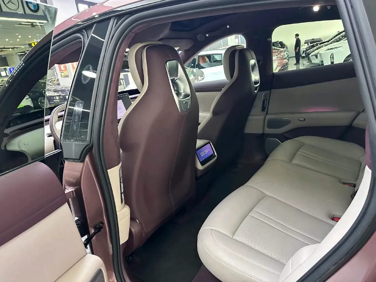 2025 MI YU7 BEV 101.7KWH,autocango,china used car exporter,china ev exporter,chinese used car exporter,chinese used ev exporter