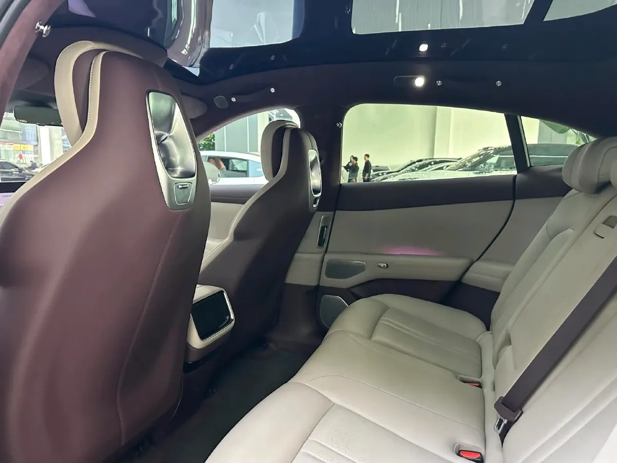 2025 MI YU7 BEV 101.7KWH,autocango,china used car exporter,china ev exporter,chinese used car exporter,chinese used ev exporter