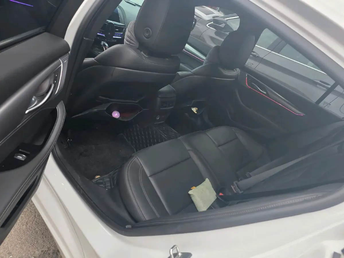 2023 Cadillac CT5 2.0T 237HP L4 10AT,autocango,china used car exporter,china ev exporter,chinese used car exporter,chinese used ev exporter