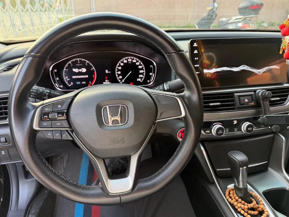 2022 Honda Accord 1.5T 194HP L4 CVT,autocango,china used car exporter,china ev exporter,chinese used car exporter,chinese used ev exporter