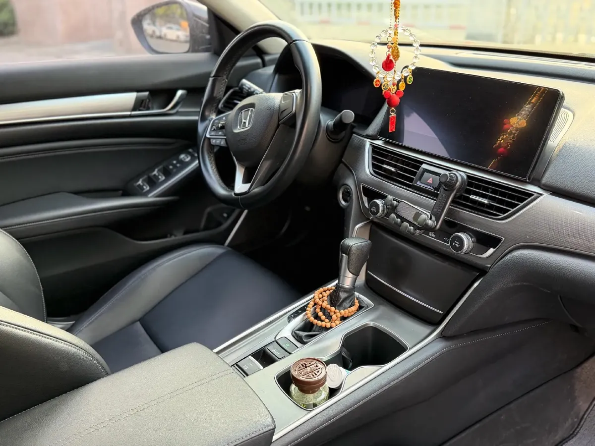 2022 Honda Accord 1.5T 194HP L4 CVT,autocango,china used car exporter,china ev exporter,chinese used car exporter,chinese used ev exporter