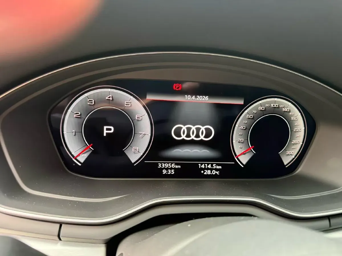 2022 Audi A4L 2.0T 190HP L4 7DCT,autocango,china used car exporter,china ev exporter,chinese used car exporter,chinese used ev exporter