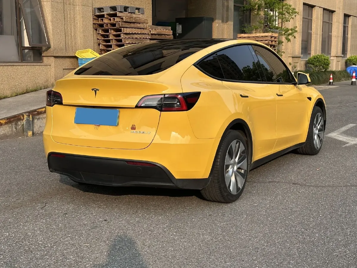 2022 Tesla Model Y BEV 60KWH,autocango,china used car exporter,china ev exporter,chinese used car exporter,chinese used ev exporter