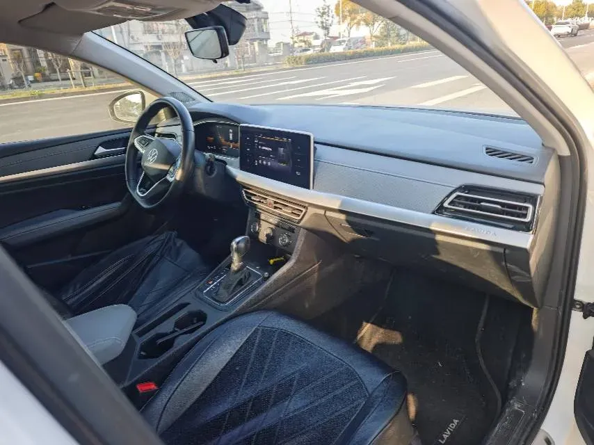 2023 Volkswagen Lavida 1.4T 150HP L4 7DCT,autocango,china used car exporter,china ev exporter,chinese used car exporter,chinese used ev exporter