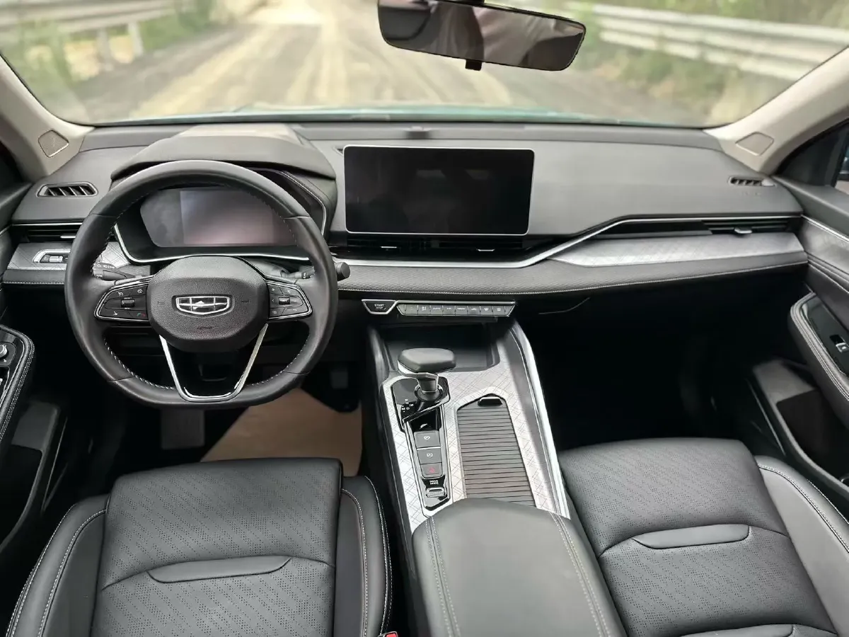 2021 Geely Preface 2.0T 190HP L4 7DCT,autocango,china used car exporter,china ev exporter,chinese used car exporter,chinese used ev exporter